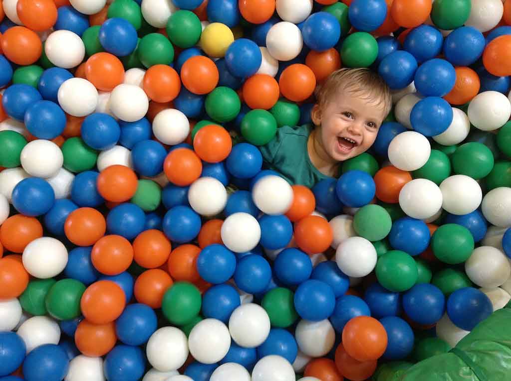 Kid's Entertainment For Parties - Ball Pit Party