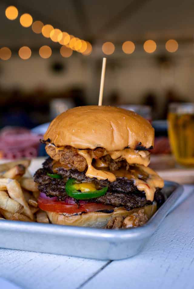 A Juicy Hamburger - Not Good If You Want To Prevent Hunger And Cravings