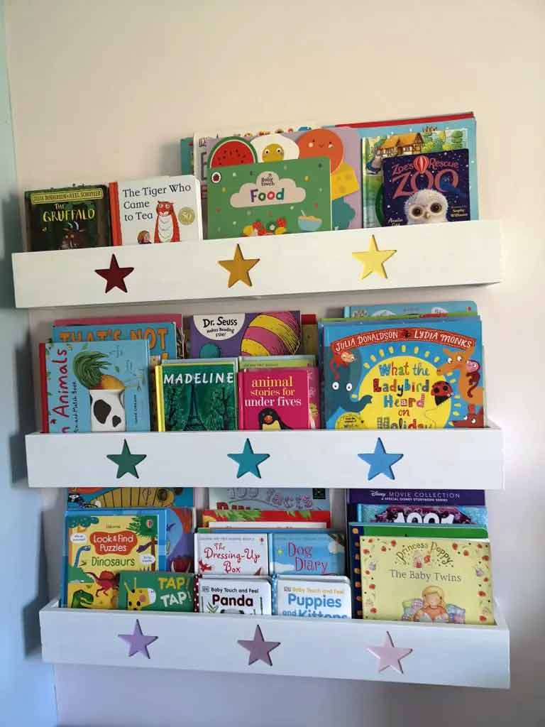 15+ DIY Kids Bookshelf Ideas (With Tutorials) 5 Kids floating DIY bookshelf with stars